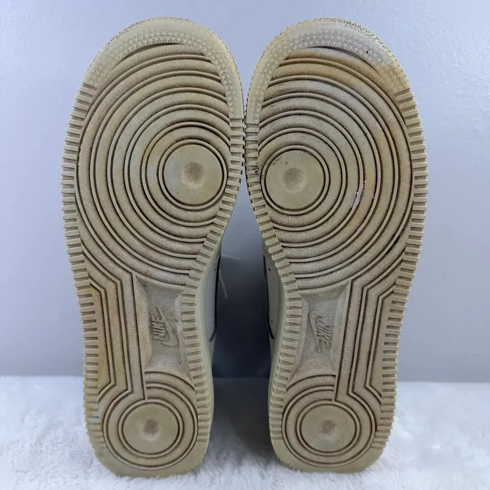 Nike Air Force 1 Low Triple White 314192-117 Youth 7Y / Men’s 7 / Women’s 8.5